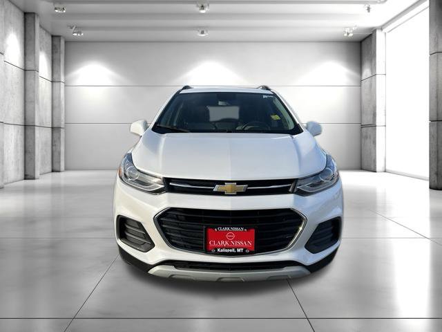 Used 2022 Chevrolet Trax LT w/ LT Convenience Package AWD/4WD image 3