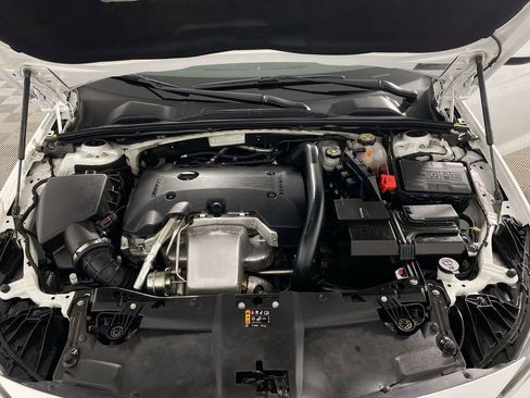 Used 2018 Buick Regal Essence w/ Driver Confidence Package #1 AWD/4WD image 23