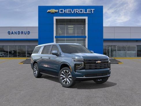 New 2026 Chevrolet Suburban High Country AWD/4WD image 25