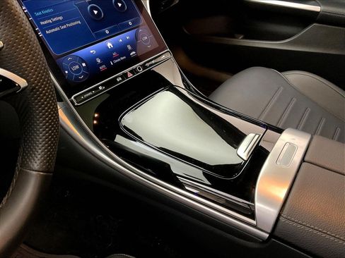 Certified 2024 Mercedes-Benz C 300 4MATIC Sedan image 18