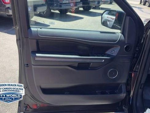 Certified 2024 Ford Expedition XLT AWD/4WD image 6