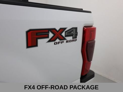 Used 2022 Ford F350 Platinum w/ FX4 Off-Road Package AWD/4WD image 12