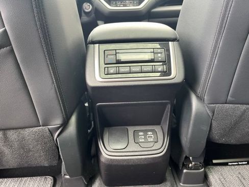 Used 2023 Subaru Ascent Limited w/ Technology Package AWD/4WD image 26
