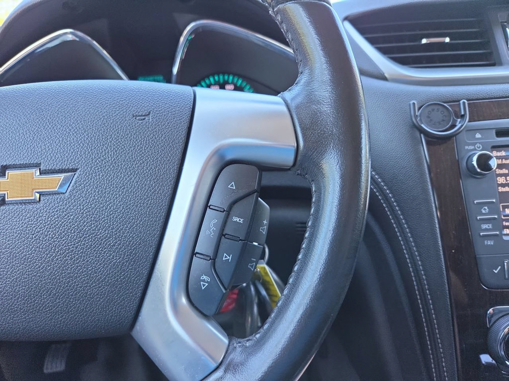 Used 2015 Chevrolet Traverse LT w/ Traveler's Package FWD image 26