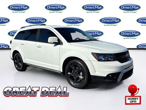 Used 2020 Dodge Journey Crossroad image 1