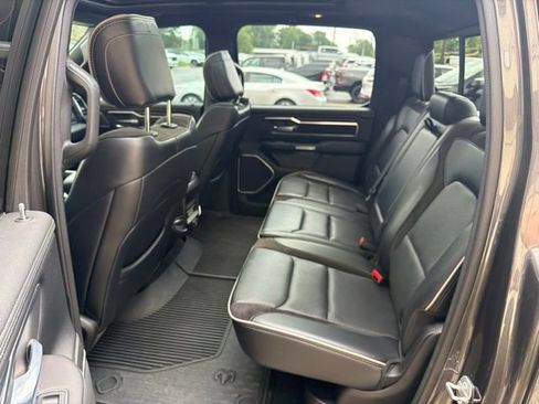 Used 2023 RAM 1500 Laramie AWD/4WD image 17