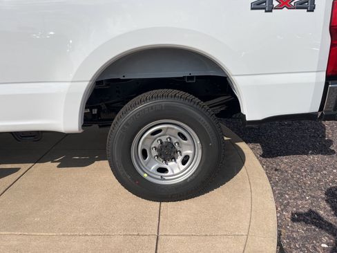 New 2026 Ford F250 XL w/ XL Chrome Package AWD/4WD image 41