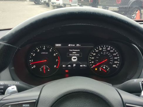 Used 2018 Kia Stinger GT2 image 33