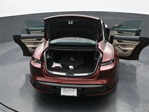 Certified 2022 Porsche Taycan 4S image 26