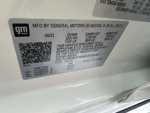 Used 2021 GMC Sierra 1500 SLT w/ SLT Premium Package image 29