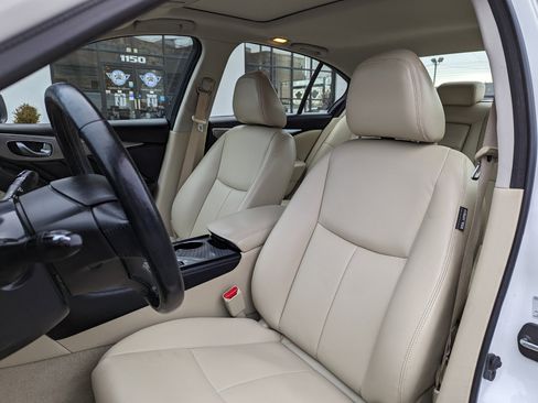 Used 2015 INFINITI Q50 Premium w/ Navigation Package image 14