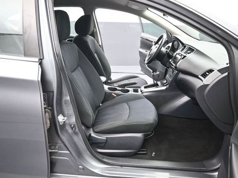 Used 2019 Nissan Sentra SV image 38