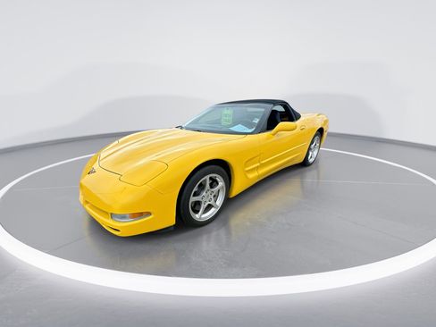 Used 2002 Chevrolet Corvette Convertible w/ Preferred Equipment Group2 RWD image 4