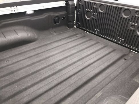 Used 2023 Nissan Frontier PRO-4X w/ Pro Convenience Package AWD/4WD image 20