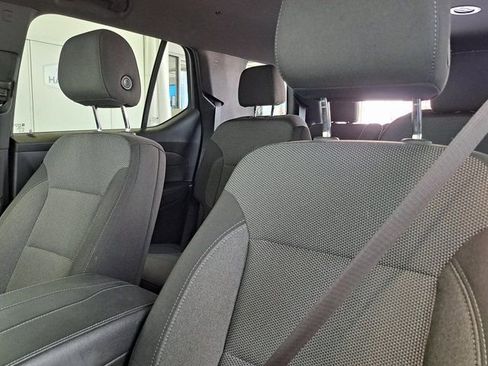 Used 2023 Chevrolet Traverse LT w/ Rear Camera Mirror Package AWD/4WD image 26