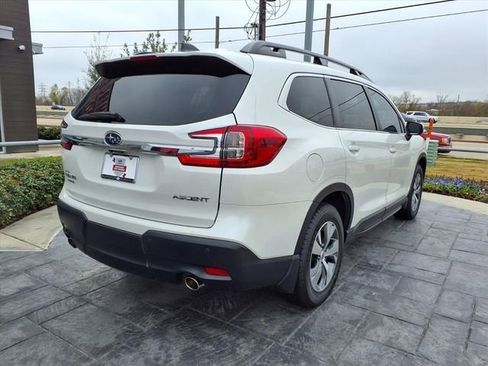 Certified 2023 Subaru Ascent Premium w/ Convenience Package image 4