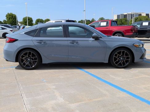 Certified 2023 Honda Civic Sport Touring image 5