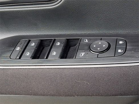 Used 2025 Nissan Kicks S image 25