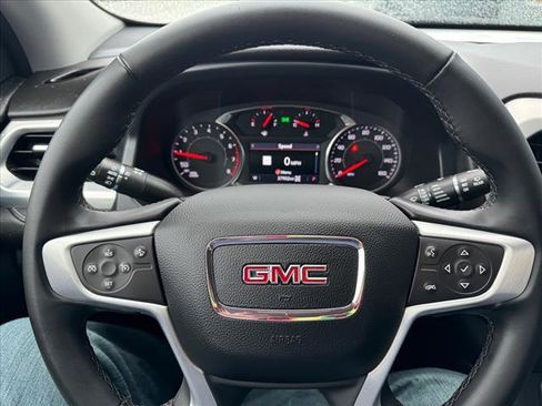 Used 2023 GMC Acadia SLT image 11