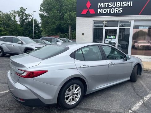 Used 2025 Toyota Camry LE FWD image 6
