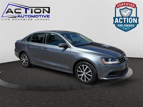 Used 2018 Volkswagen Jetta SE image 1