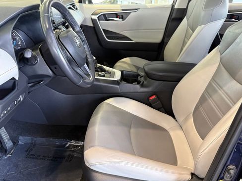 Certified 2021 Toyota RAV4 XLE Premium image 22