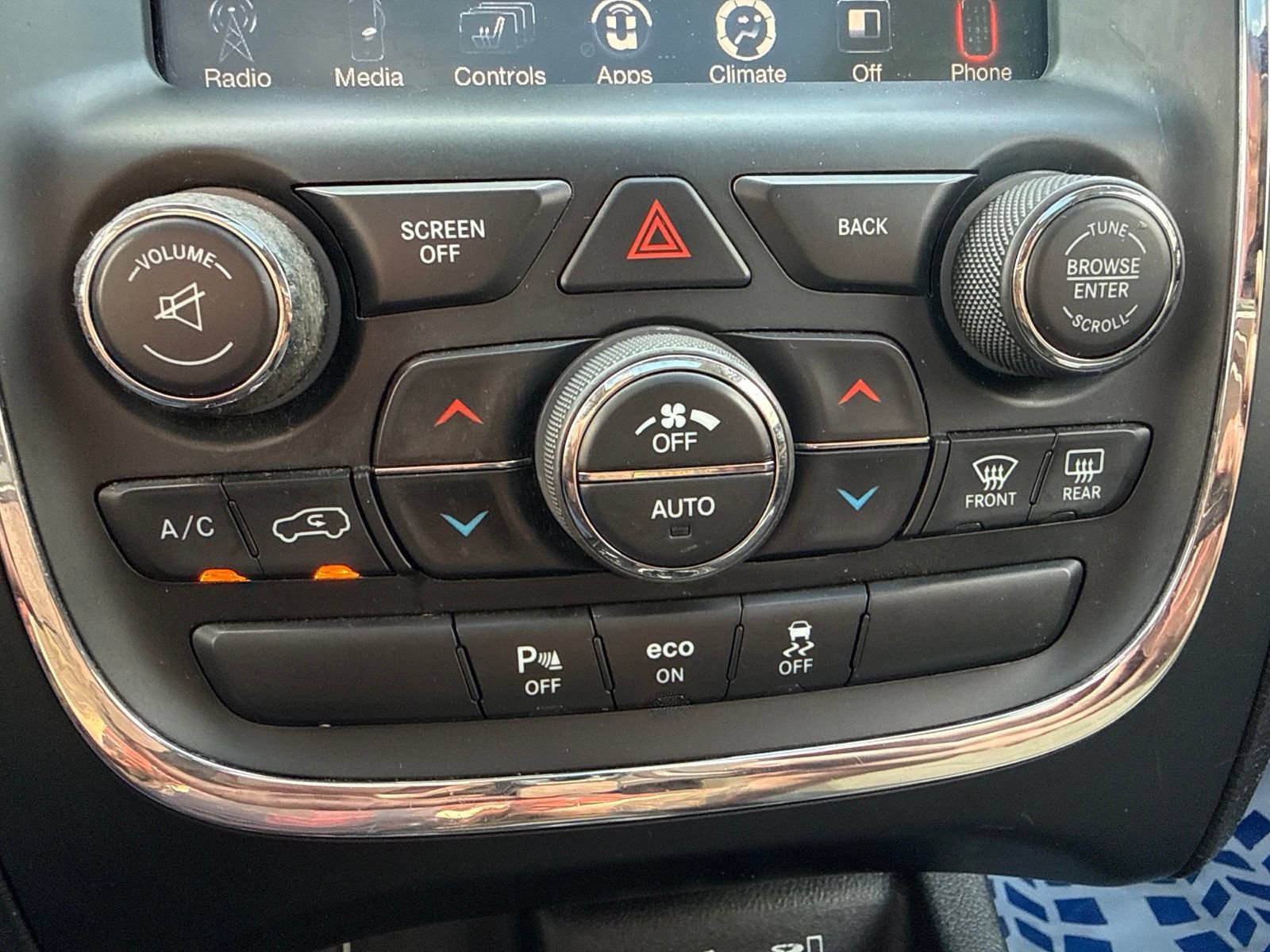 Used 2014 Dodge Durango SXT w/ Quick Order Package 23B AWD/4WD image 31