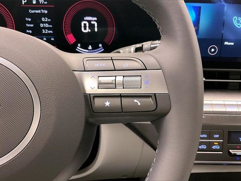 Certified 2025 Hyundai Kona SEL image 19