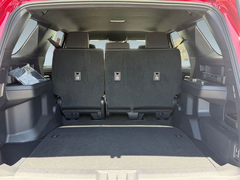 New 2026 Toyota 4Runner SR5 AWD/4WD image 30