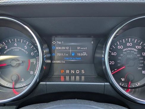 Used 2020 Ford Mustang Coupe RWD image 11