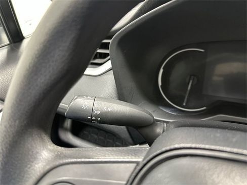 Used 2024 Toyota RAV4 XLE image 19