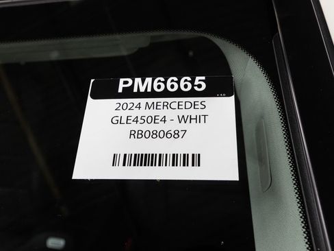 Used 2024 Mercedes-Benz GLE 450e 4MATIC w/ AMG Line Exterior image 39