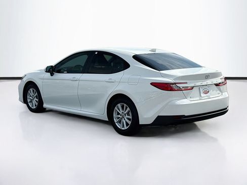 Used 2026 Toyota Camry LE FWD image 7