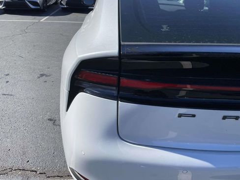 Used 2025 Toyota Prius LE image 20