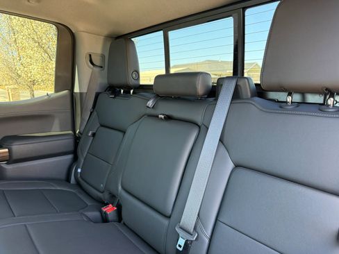 Used 2020 Chevrolet Silverado 1500 LT Trail Boss image 4