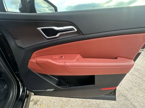 Used 2026 Kia Sportage SX image 31