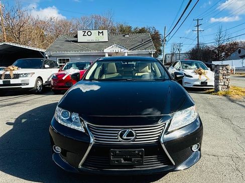 Used 2015 Lexus ES 350 w/ Luxury Package FWD image 9
