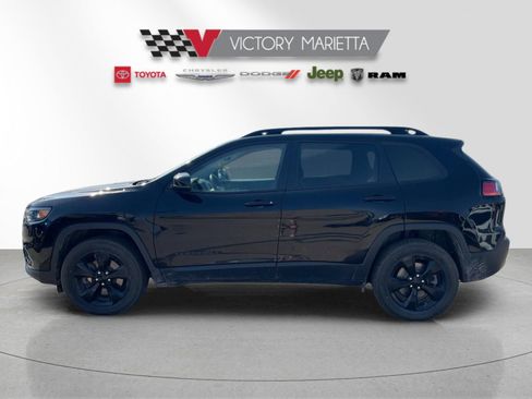 Used 2020 Jeep Cherokee Latitude Plus AWD/4WD image 2