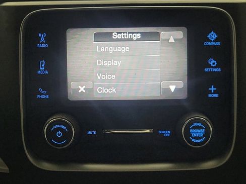 Used 2022 RAM 1500 Classic SLT image 25