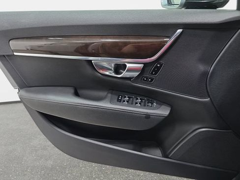 Used 2018 Volvo S90 T5 Momentum w/ Convenience Package AWD/4WD image 25