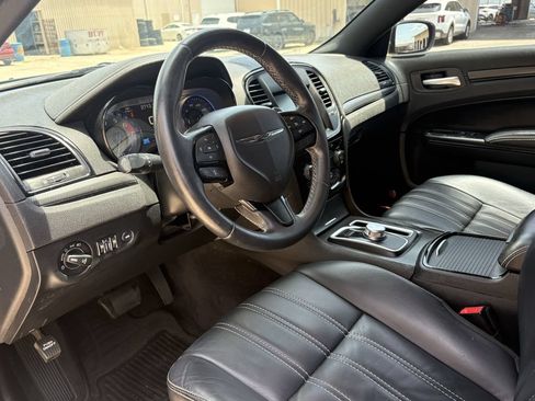 Used 2015 Chrysler 300 S RWD image 14