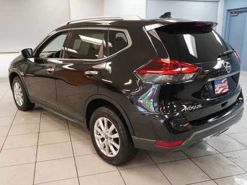 Used 2018 Nissan Rogue SV AWD/4WD image 9