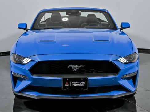 Used 2023 Ford Mustang Premium image 4