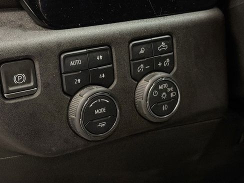 Used 2024 Chevrolet Silverado 3500 High Country w/ Midnight Edition AWD/4WD image 13