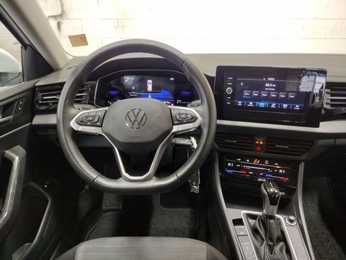 Used 2025 Volkswagen Jetta S image 31