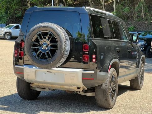Used 2025 Land Rover Defender 110 S AWD/4WD image 46