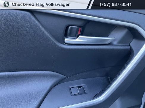 Used 2023 Toyota RAV4 XLE Premium image 25