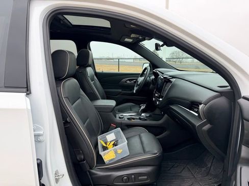 Used 2022 Chevrolet Traverse Premier w/ Redline Edition image 11