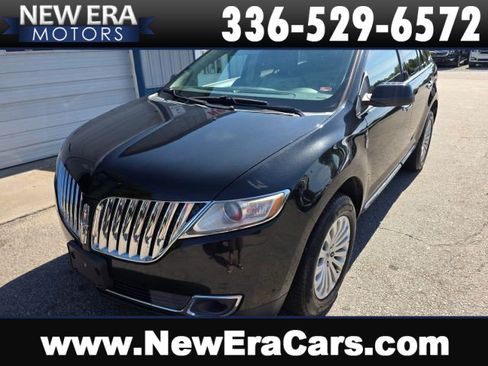 Used 2013 Lincoln MKX AWD w/ Cargo Accessory Pkg image 1