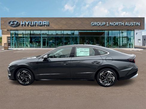 New 2026 Hyundai Sonata SEL FWD image 8